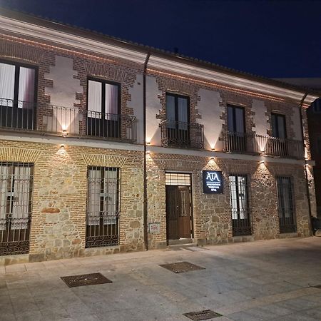 Apartamentos Turisticos Avila Puerta De Los Leales 1-2 Ngoại thất bức ảnh